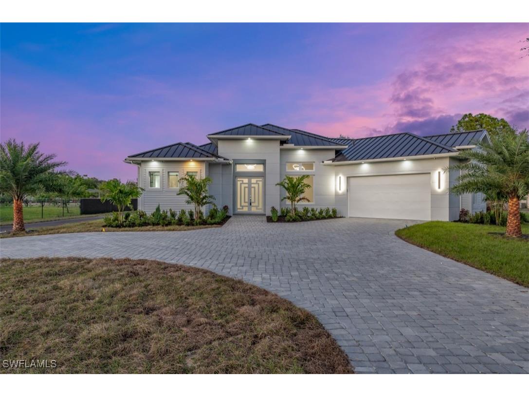 239 20th Avenue NE Naples FL 34120 224085262 image1