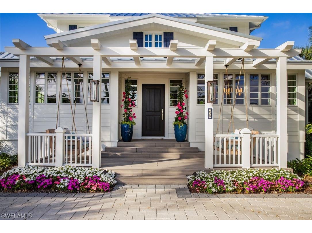 239 Broad Avenue S Naples FL 34102 224001461 image1