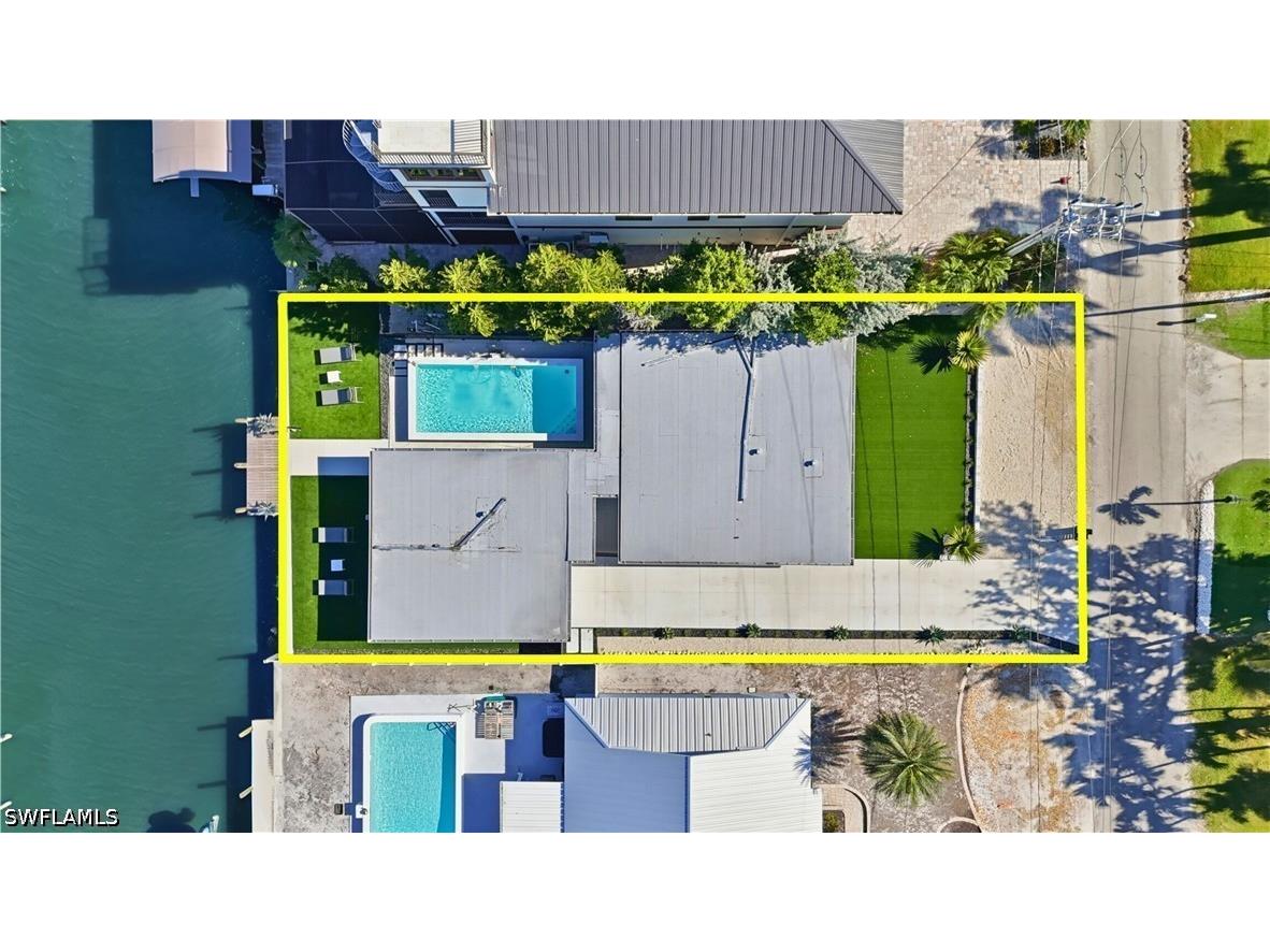 239 Curlew Street Fort Myers Beach FL 33931 226017448 image1