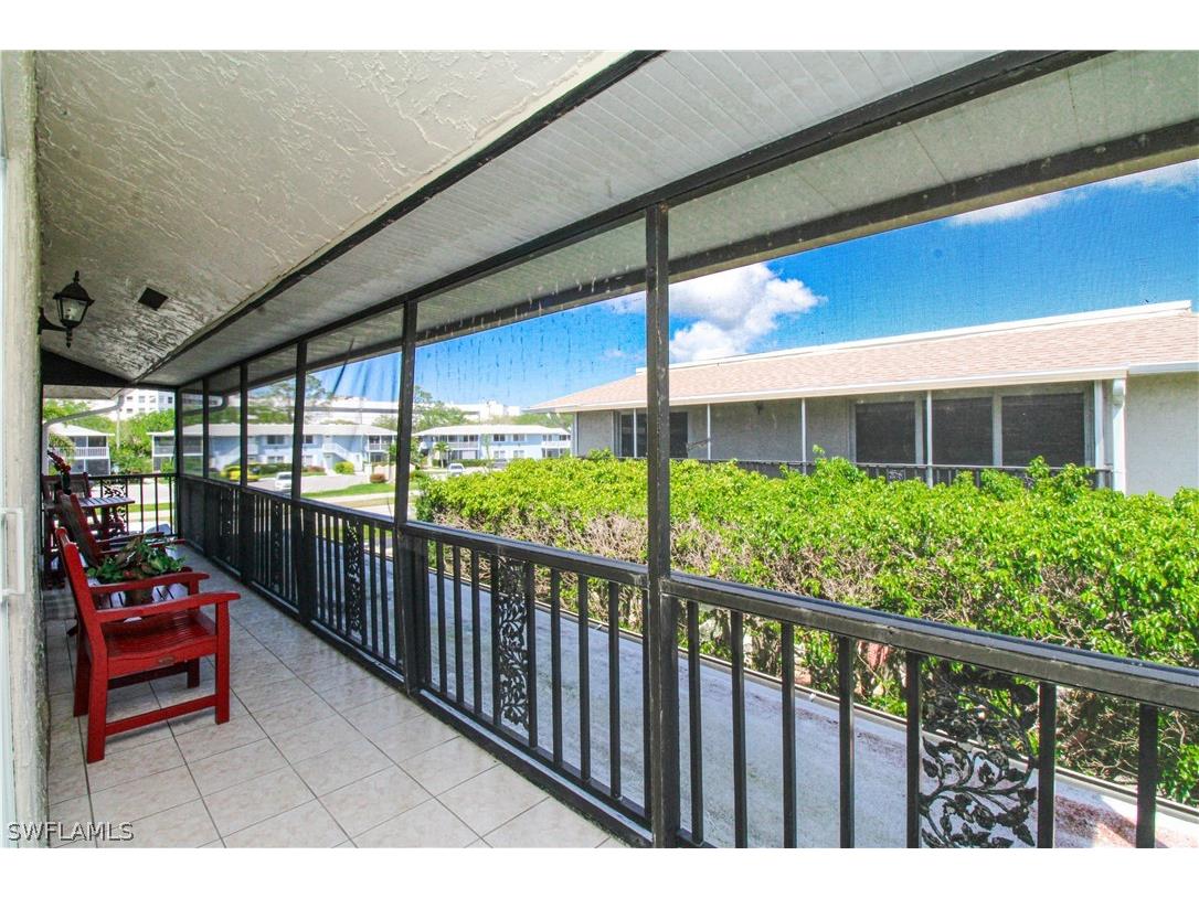 239 Palm Drive #2 Naples FL 34112 226012532 image5