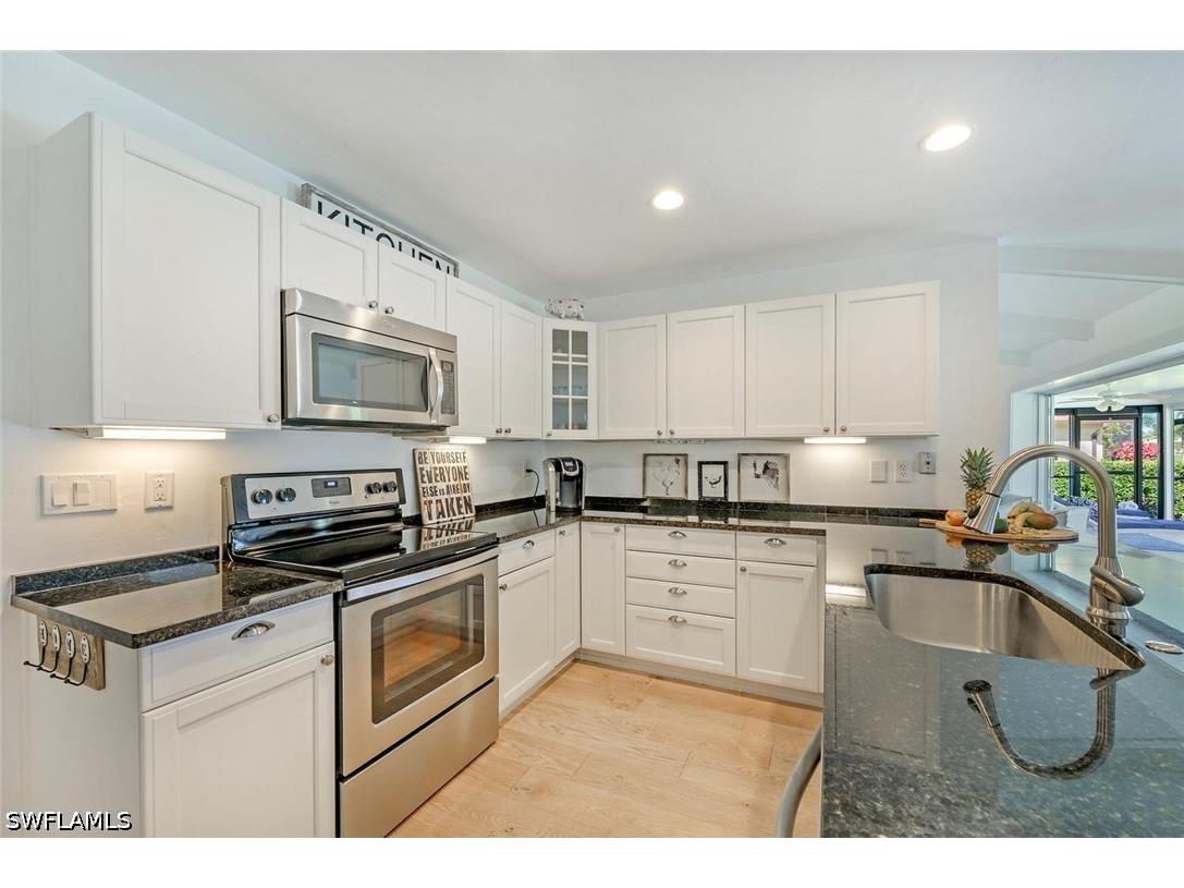 239 Torrey Pines Point Naples FL 34113 226019961 image24