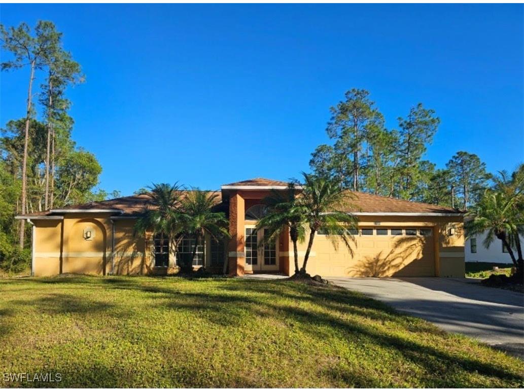 2390 21st Street SW Naples FL 34117 224094561 image1