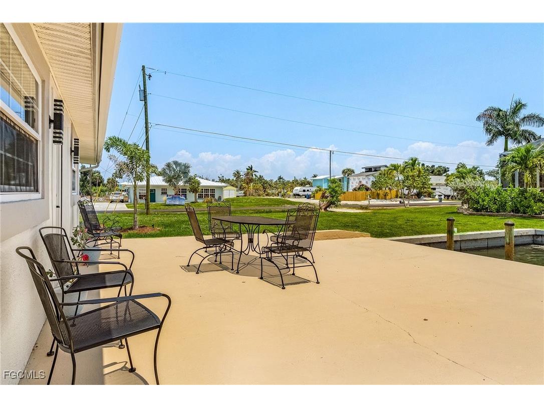 2390 Oleander Street Saint James City FL 33956 2025022633 image19