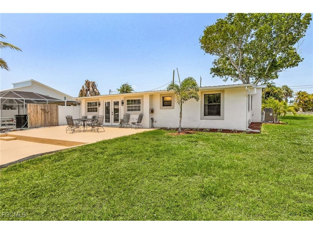 2390 Oleander Street Saint James City FL 33956 2025022633 image21