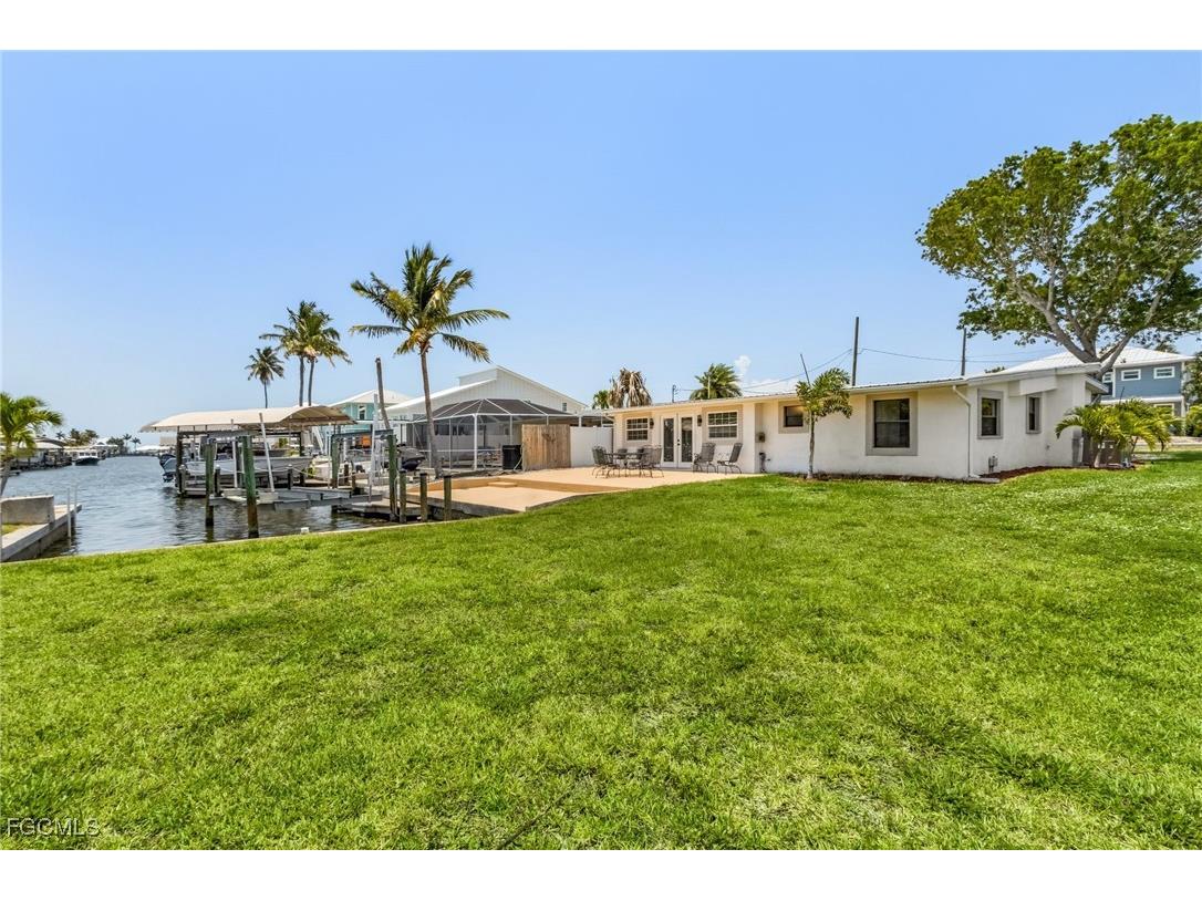 2390 Oleander Street Saint James City FL 33956 2025022633 image22