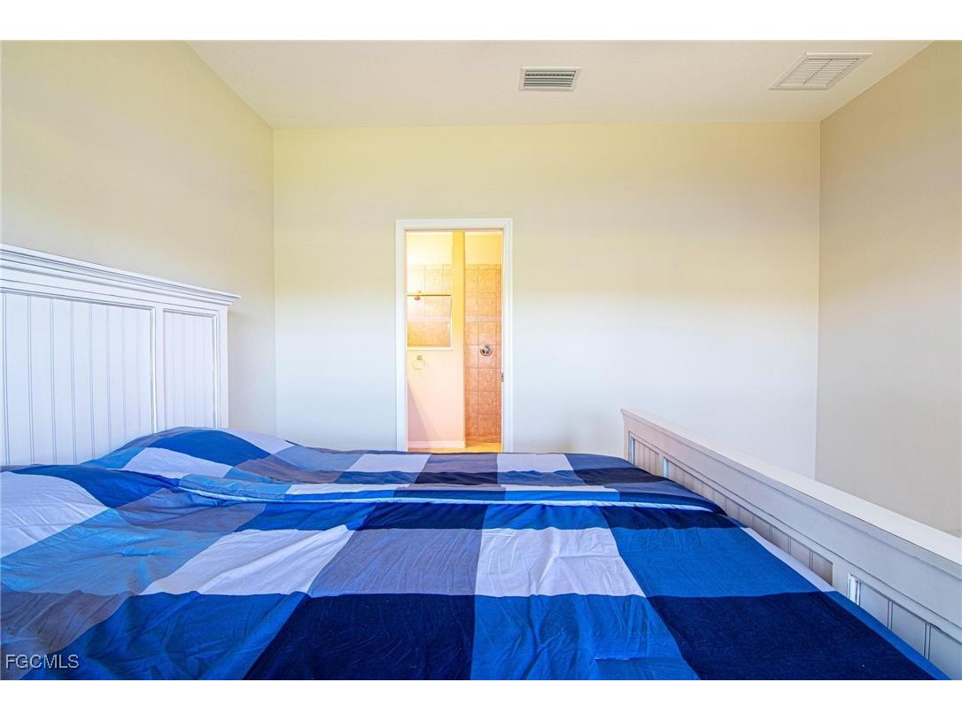 2390 Verdmont Court Cape Coral FL 33991 2025018393 image14