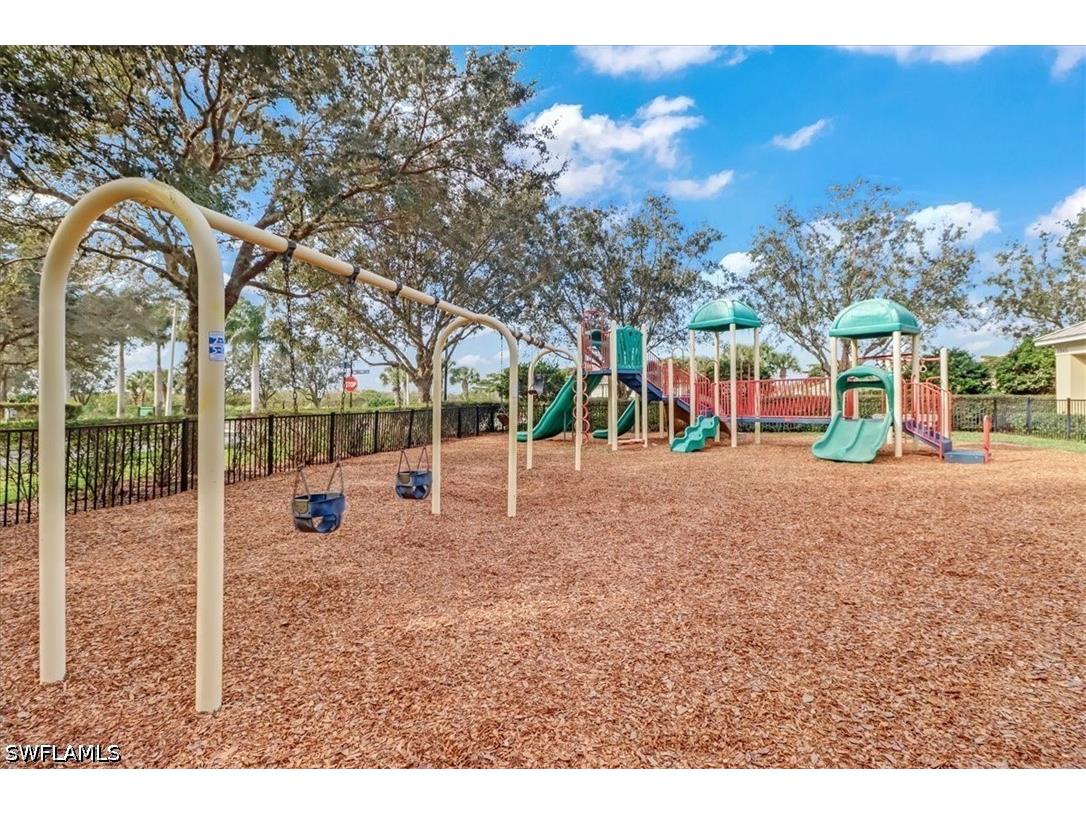 2391 Heydon Circle E Naples FL 34120 226018936 image36
