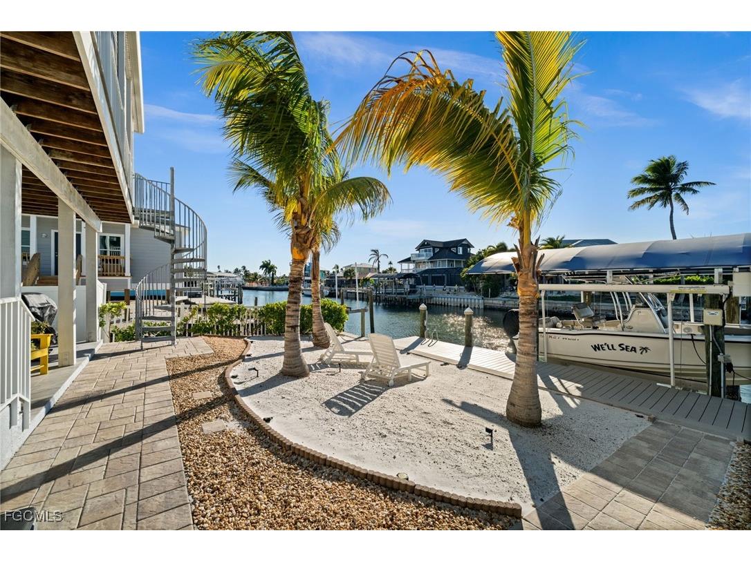 2391 Oleander Street Saint James City FL 33956 2026005449 image28