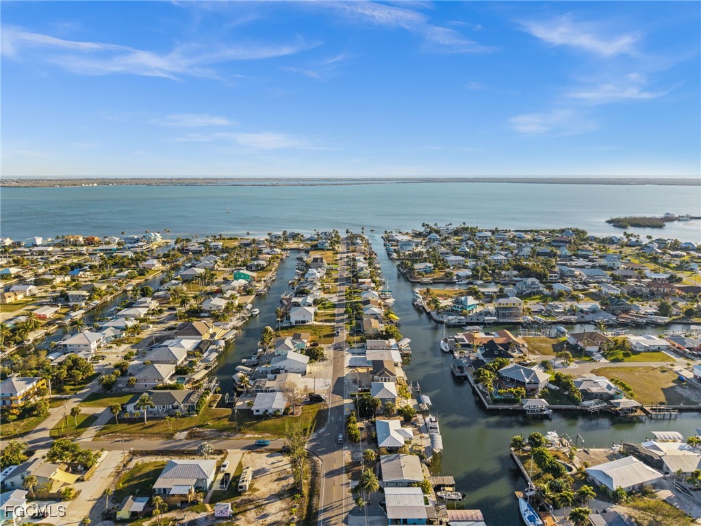 2391 Oleander Street Saint James City FL 33956 2026005449 image40