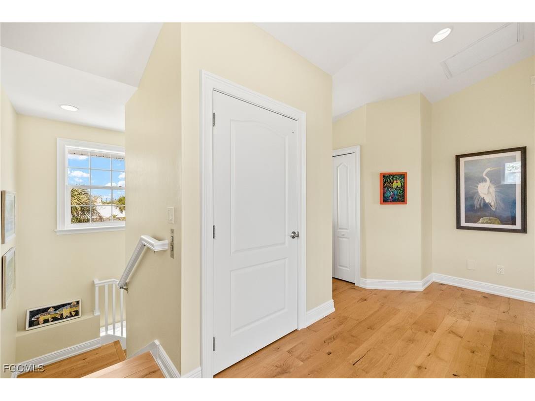 2391 Shop Road Sanibel FL 33957 2025017671 image23