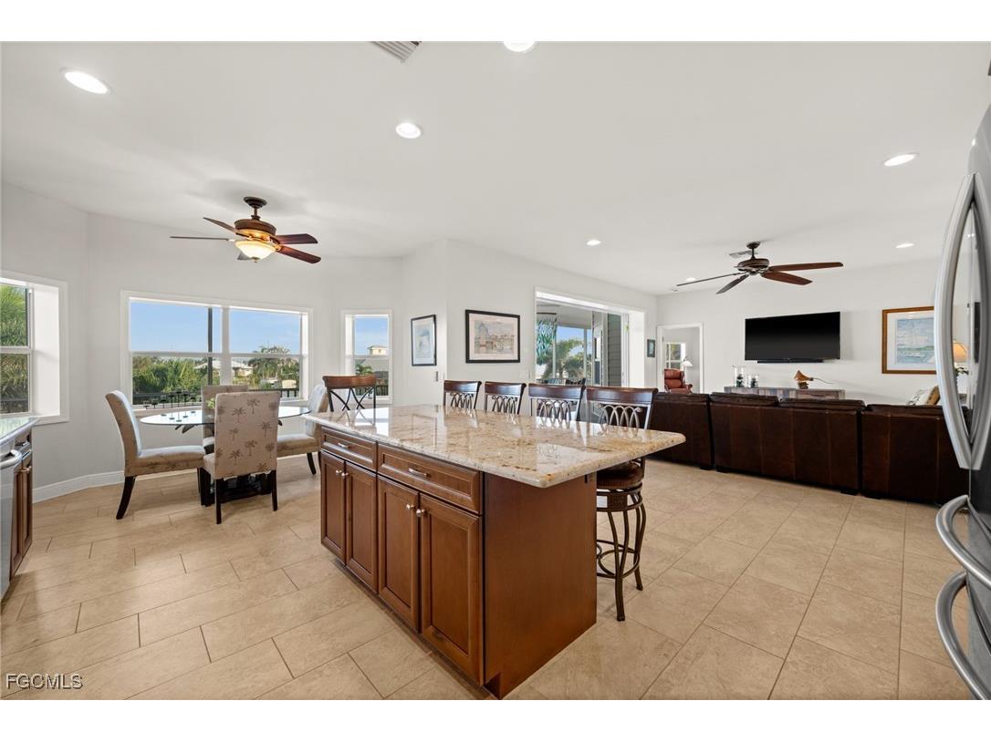 2392 Lemon Street Saint James City FL 33956 2025021102 image11