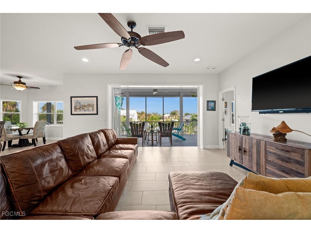 2392 Lemon Street Saint James City FL 33956 2025021102 image16