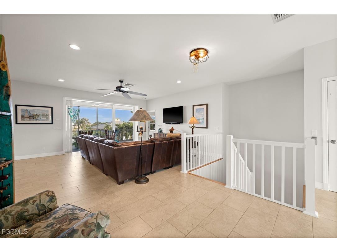 2392 Lemon Street Saint James City FL 33956 2025021102 image7