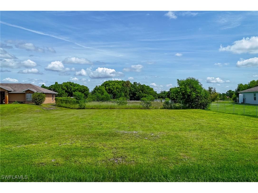 2395 45th Avenue NE Naples FL 34120 225064350 image1