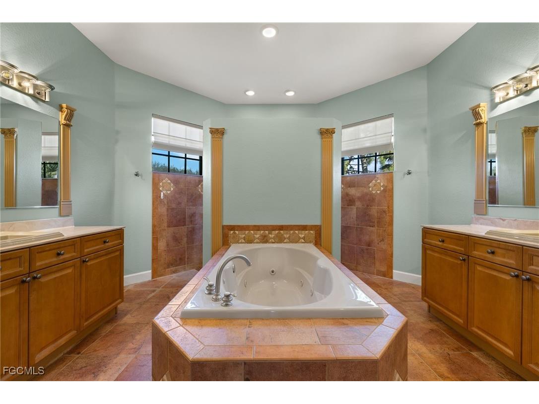 23950 Linda Lee Way Fort Myers FL 33913 2025004855 image12