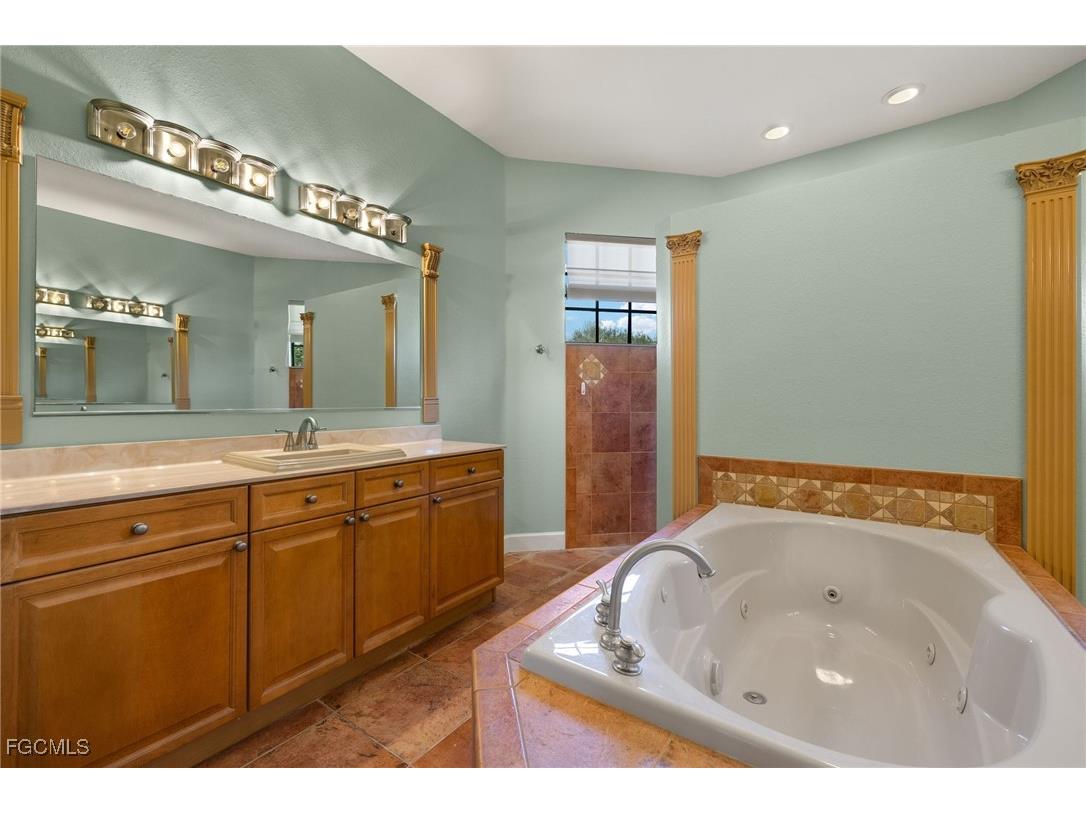 23950 Linda Lee Way Fort Myers FL 33913 2025004855 image14