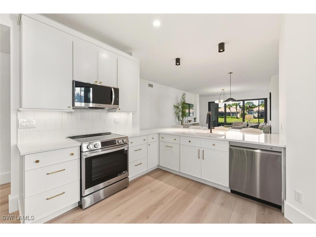 2396 Ravenna Boulevard #102 Naples FL 34109 225084009 image5