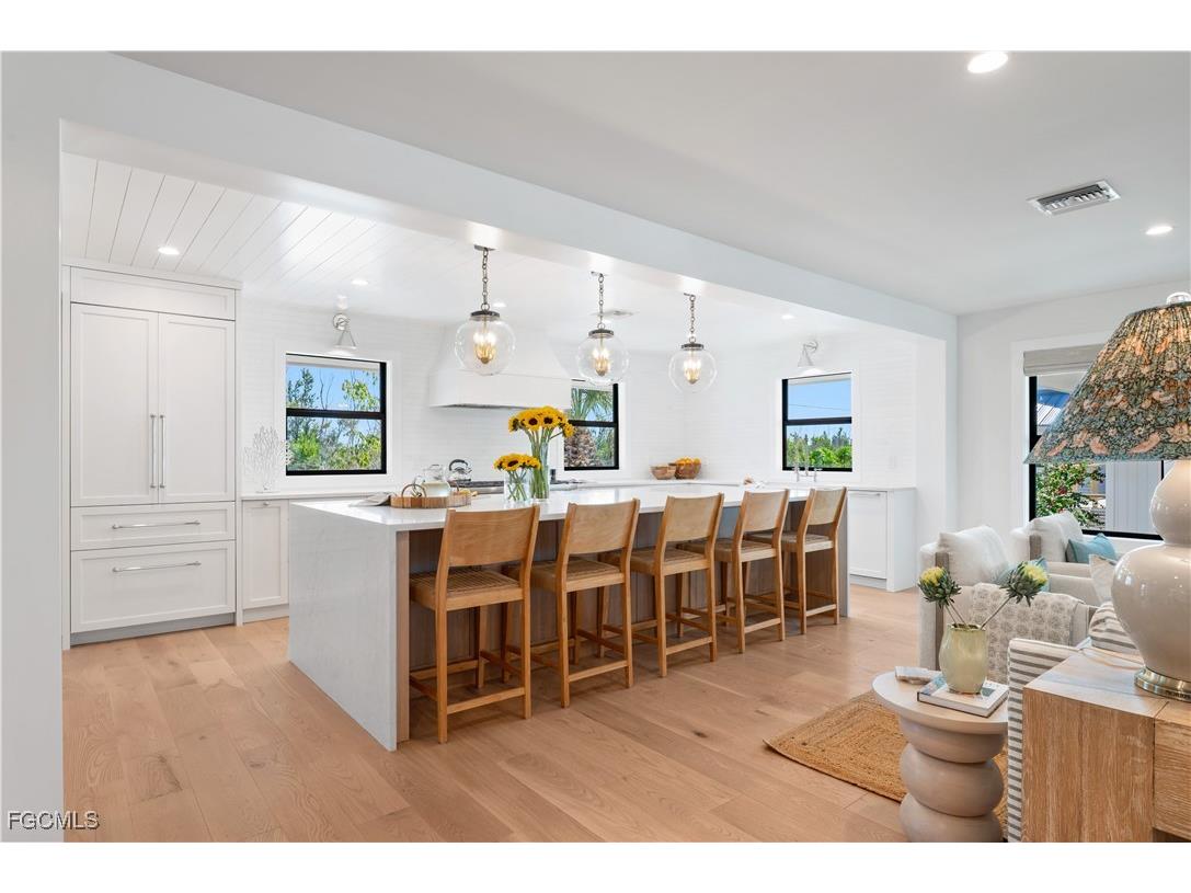 24 Beach Homes Captiva FL 33924 2025017647 image12