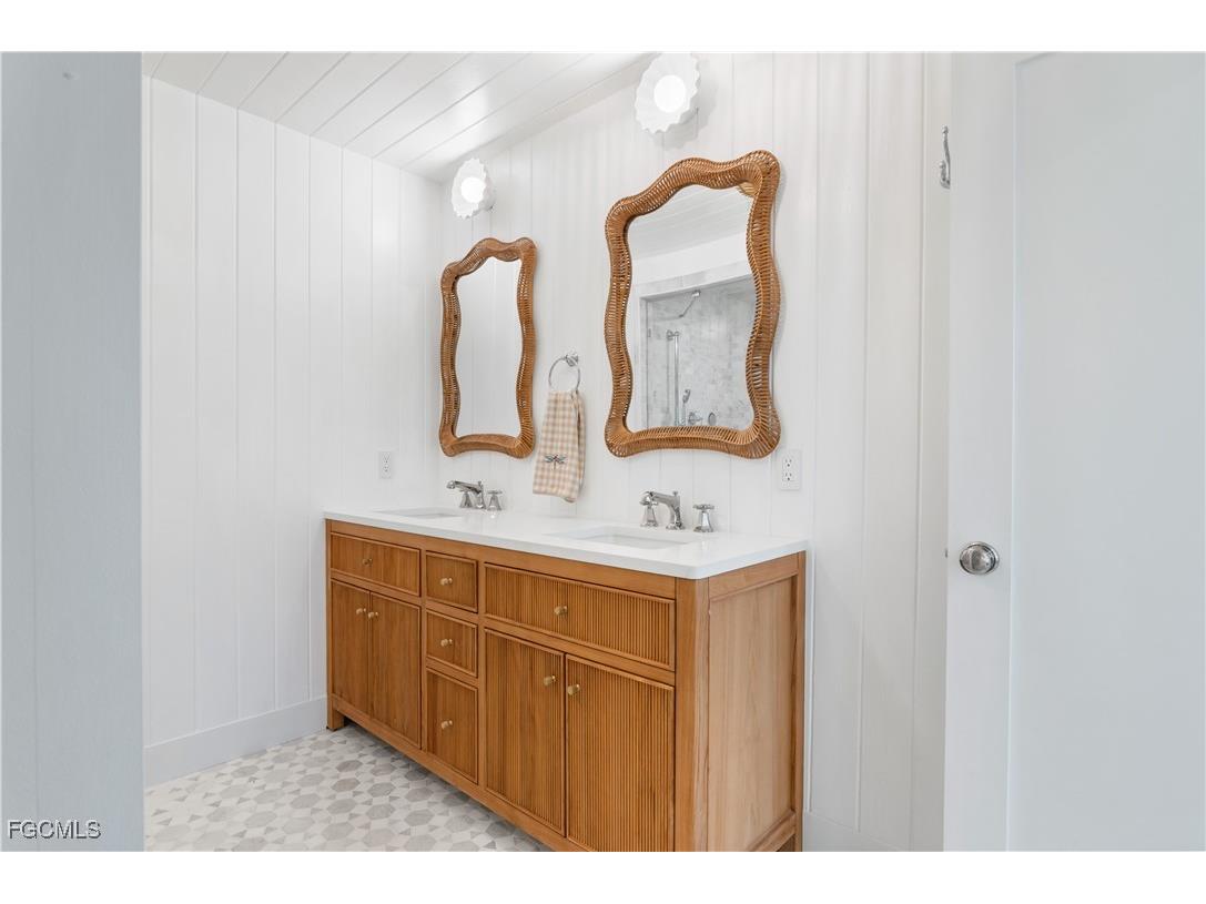 24 Beach Homes Captiva FL 33924 2025017647 image24