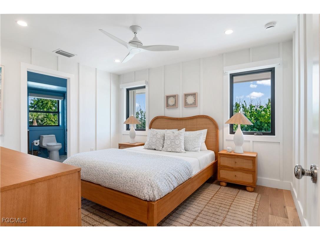 24 Beach Homes Captiva FL 33924 2025017647 image25