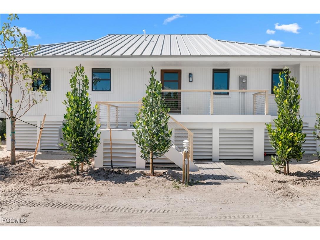 24 Beach Homes Captiva FL 33924 2025017647 image3