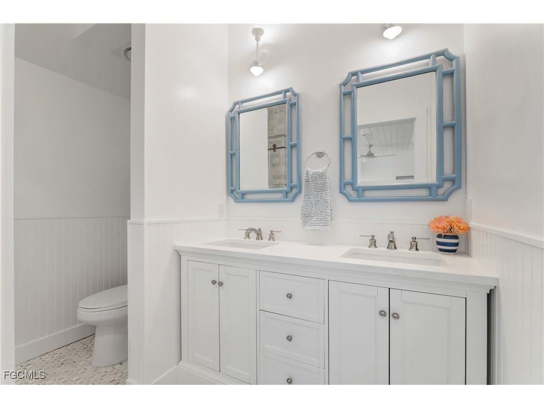 24 Beach Homes Captiva FL 33924 2025017647 image35