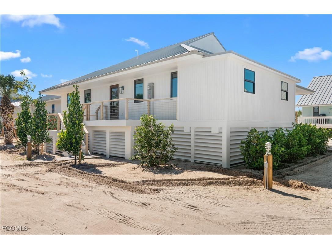 24 Beach Homes Captiva FL 33924 2025017647 image4