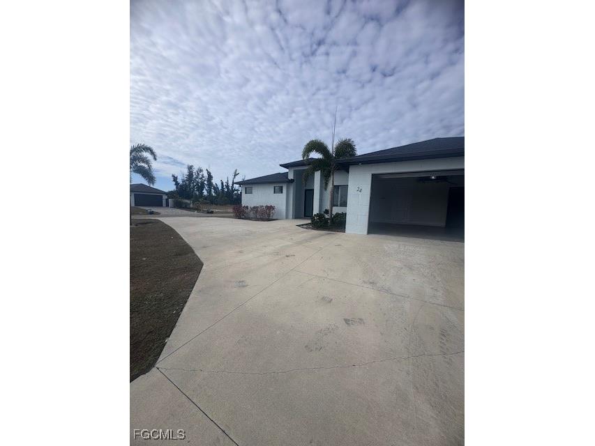 24 Chiquita Boulevard S Cape Coral FL 33991 2025023099 image3