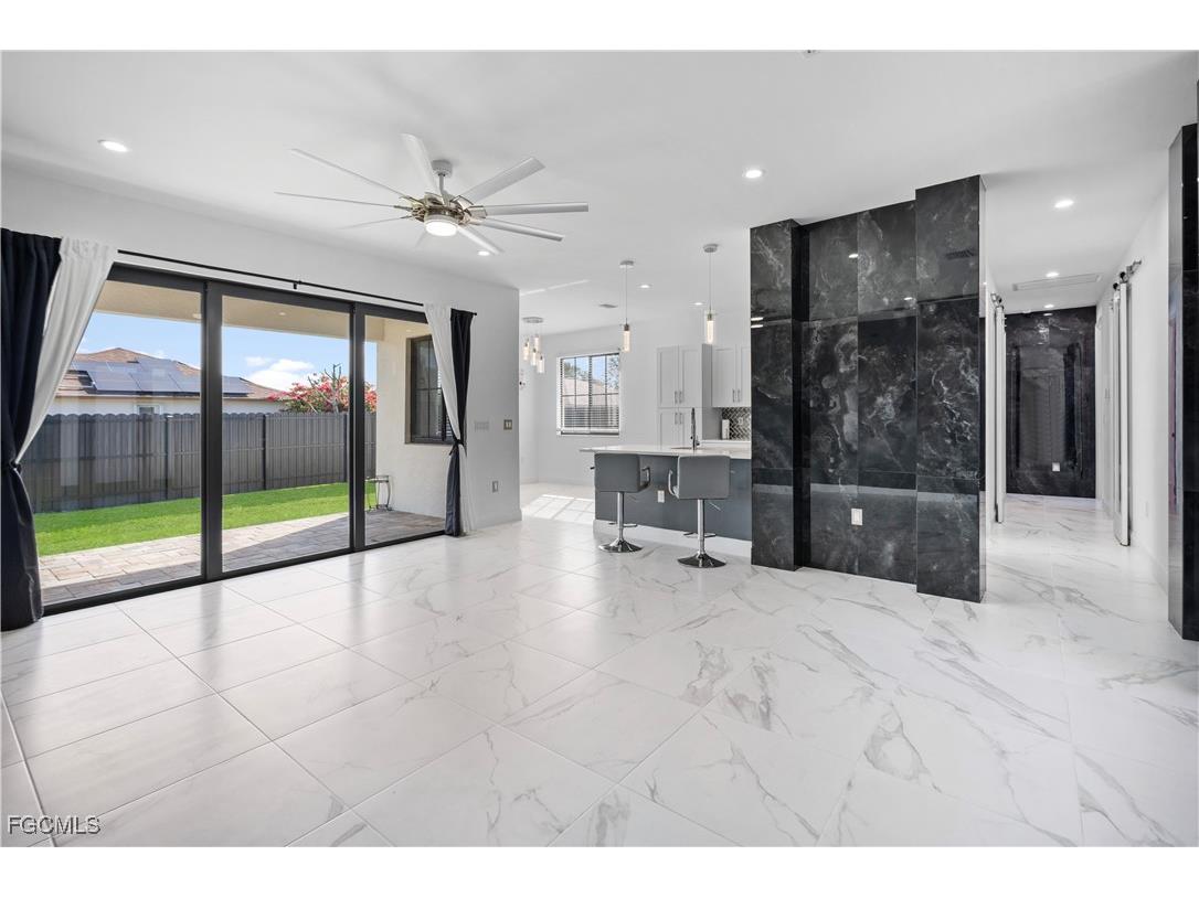 24 Crestwood Circle S Lehigh Acres FL 33936 2025026253 image6