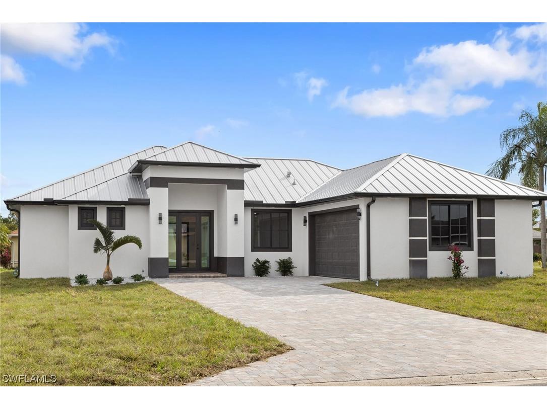 24 Crestwood Circle S Lehigh Acres FL 33963 223088101 image1