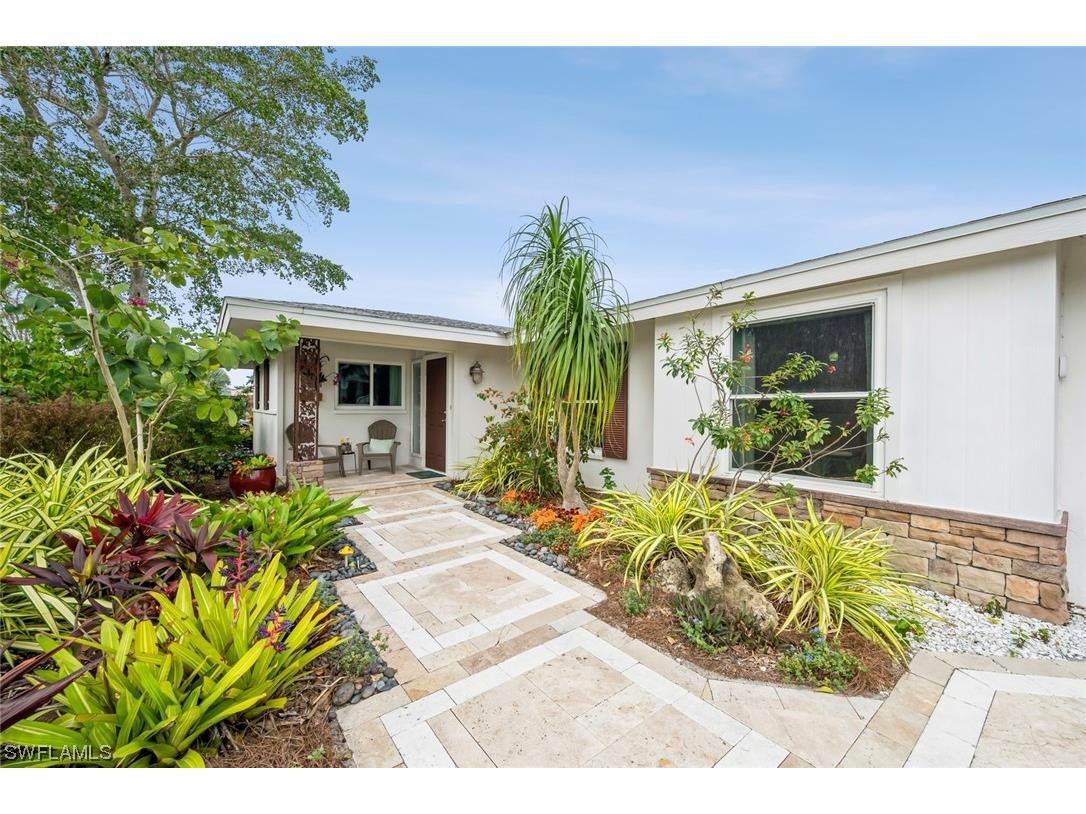 24 Maui Circle #24 Naples FL 34112 224008509 image1