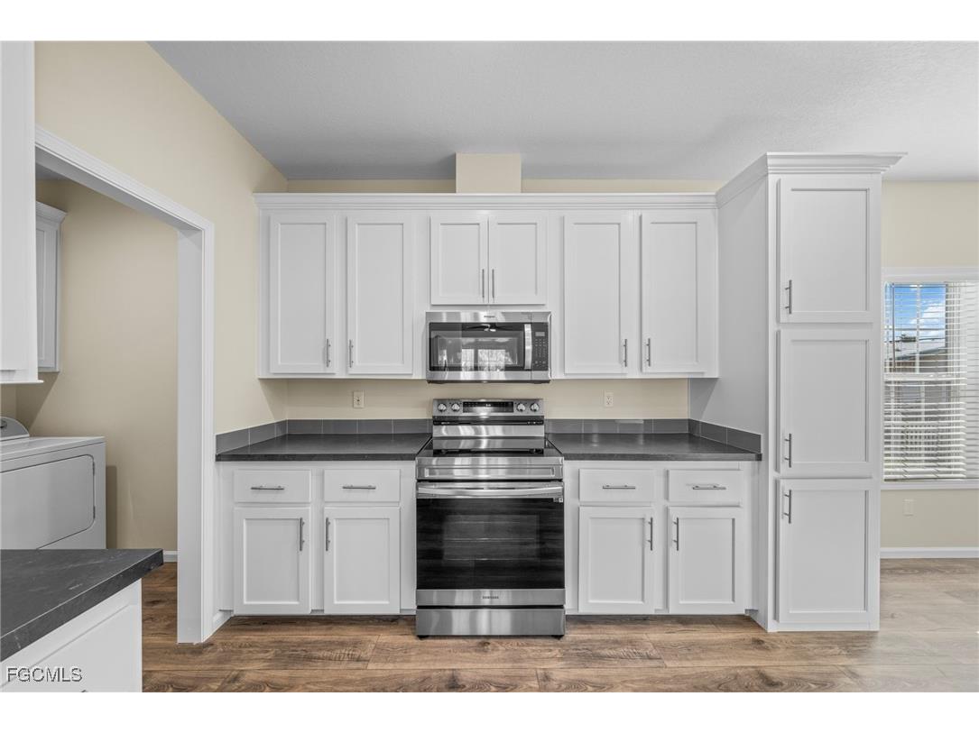 24 Red Poinciana Drive Fort Myers FL 33908 2025012310 image7