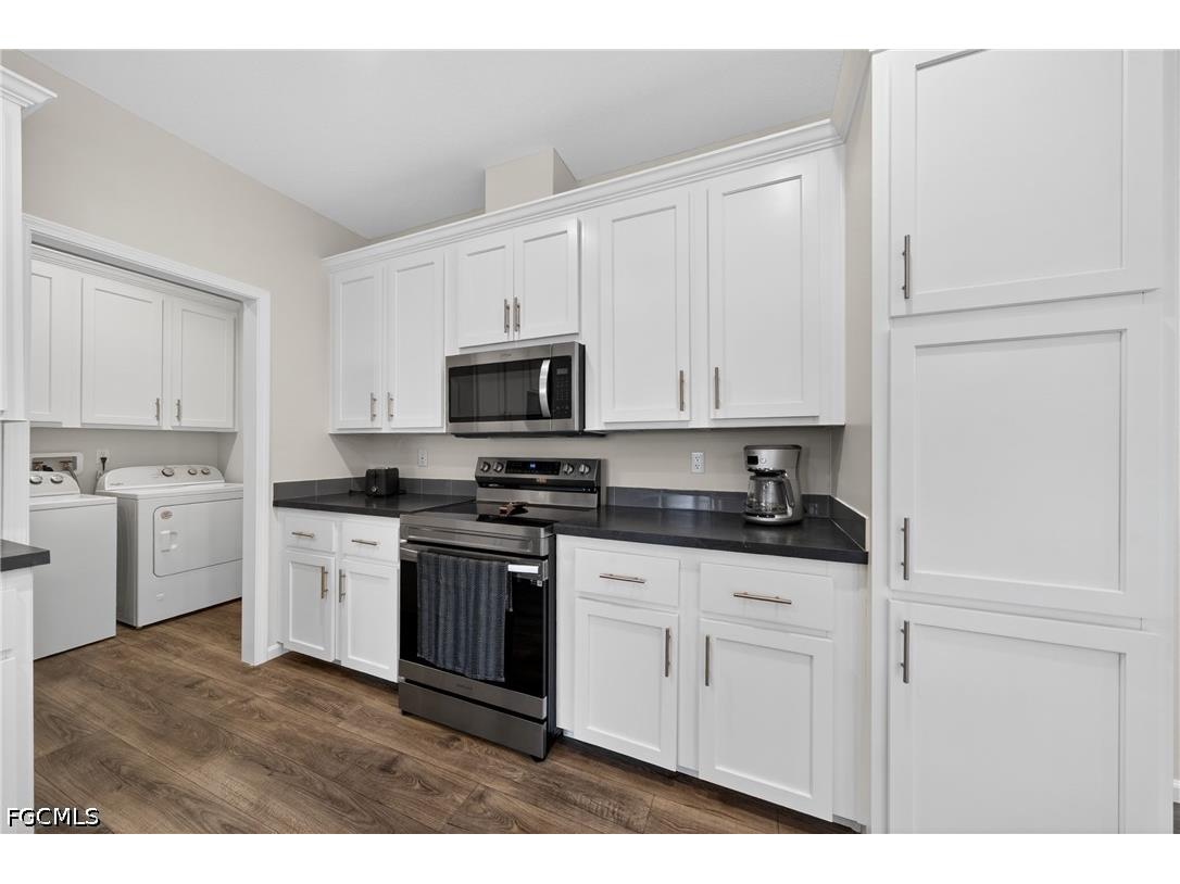 24 Red Poinciana Drive Fort Myers FL 33908 2026015535 image10