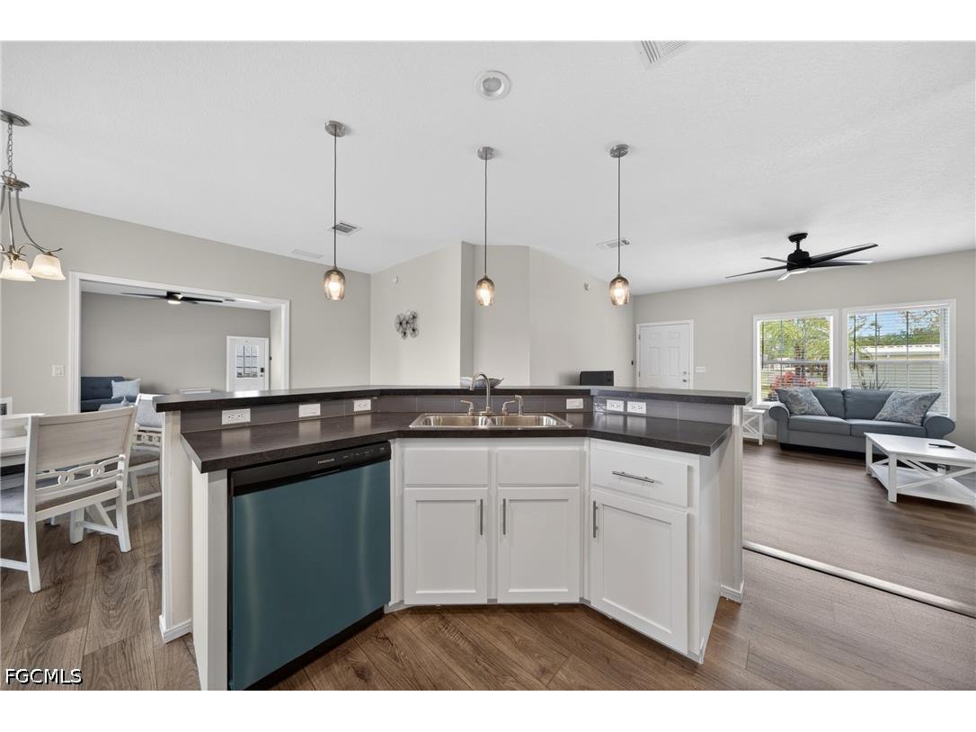 24 Red Poinciana Drive Fort Myers FL 33908 2026015535 image11