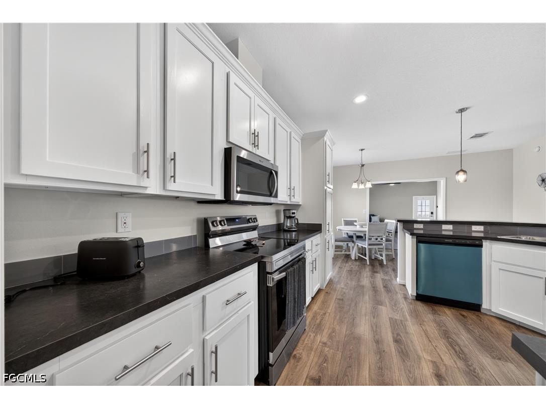 24 Red Poinciana Drive Fort Myers FL 33908 2026015535 image12