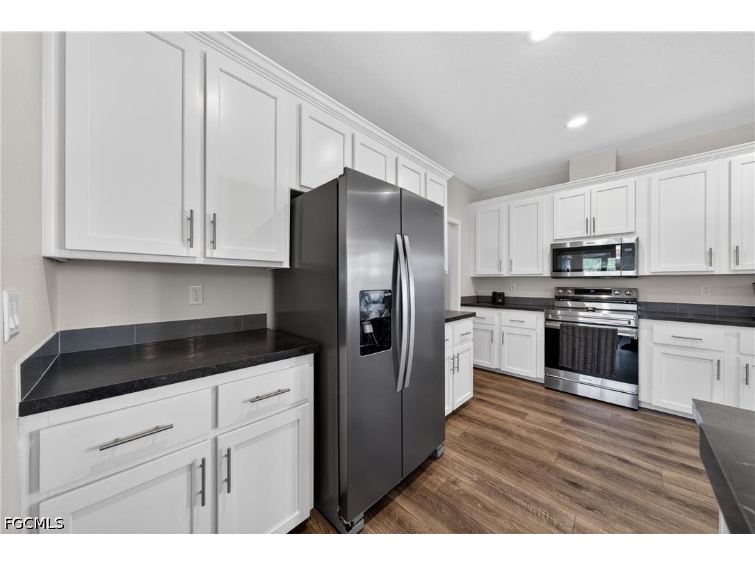 24 Red Poinciana Drive Fort Myers FL 33908 2026015535 image8