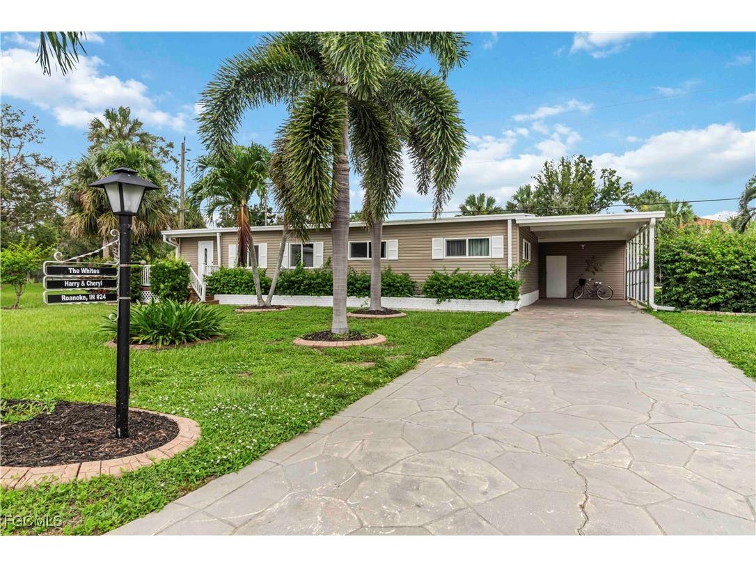 24 Williamsburg Way Fort Myers FL 33908 2025002419 image1