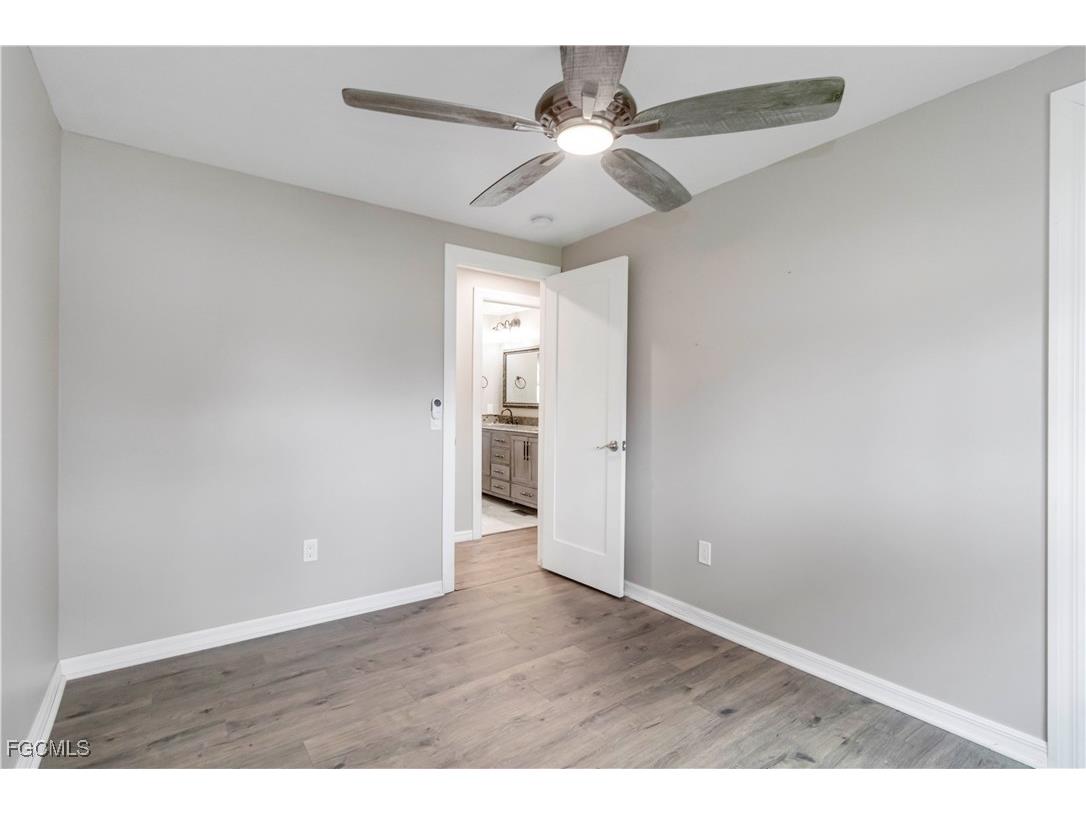 24 Williamsburg Way Fort Myers FL 33908 2025002419 image16