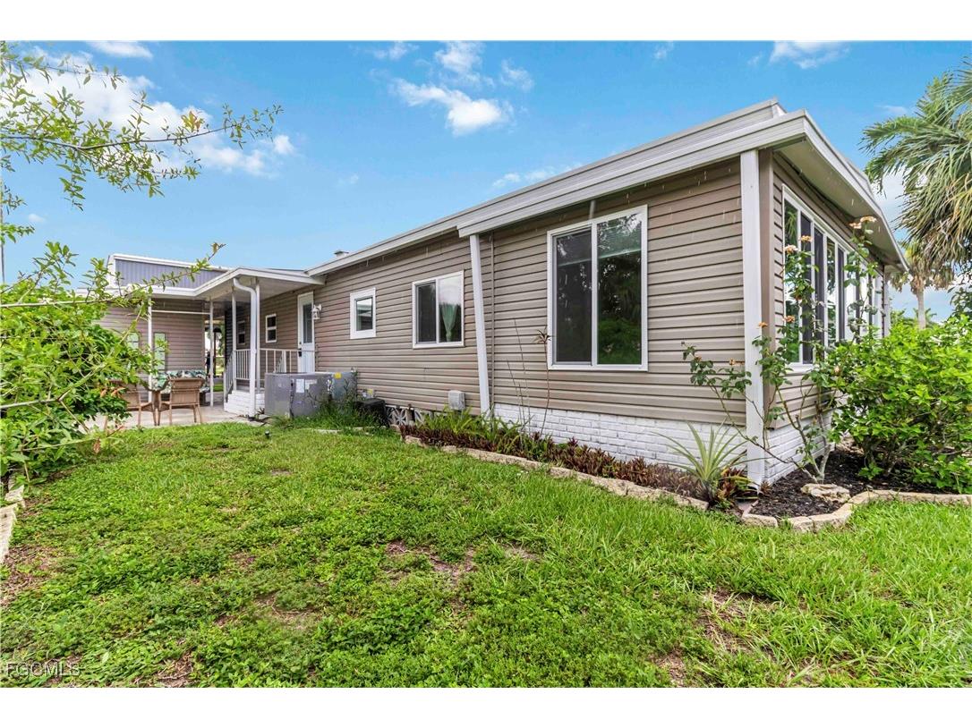 24 Williamsburg Way Fort Myers FL 33908 2025002419 image23