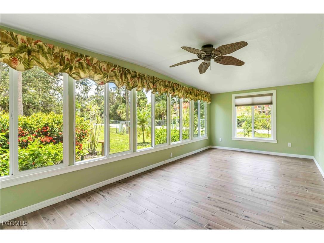 24 Williamsburg Way Fort Myers FL 33908 2025002419 image5