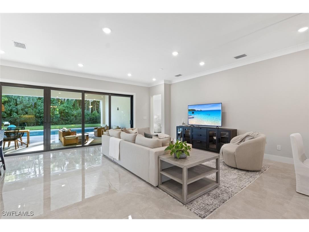 240 Allamanda Way Naples FL 34114 225056253 image7