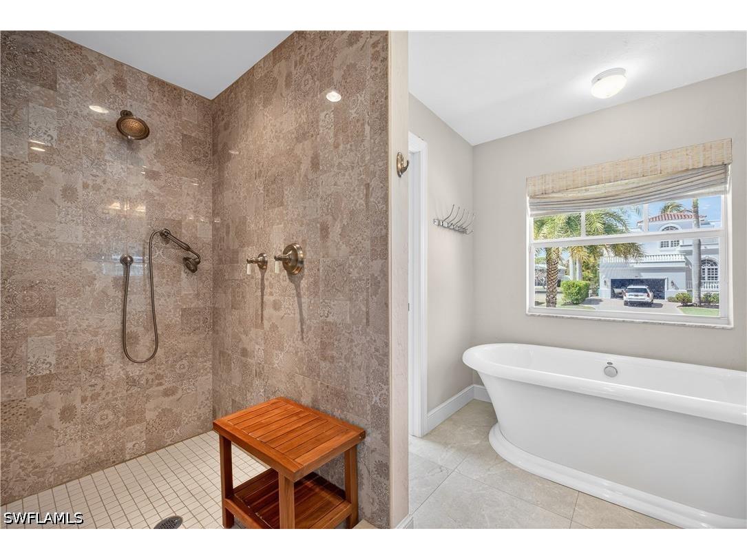 240 Channel Drive Naples FL 34108 226023119 image18