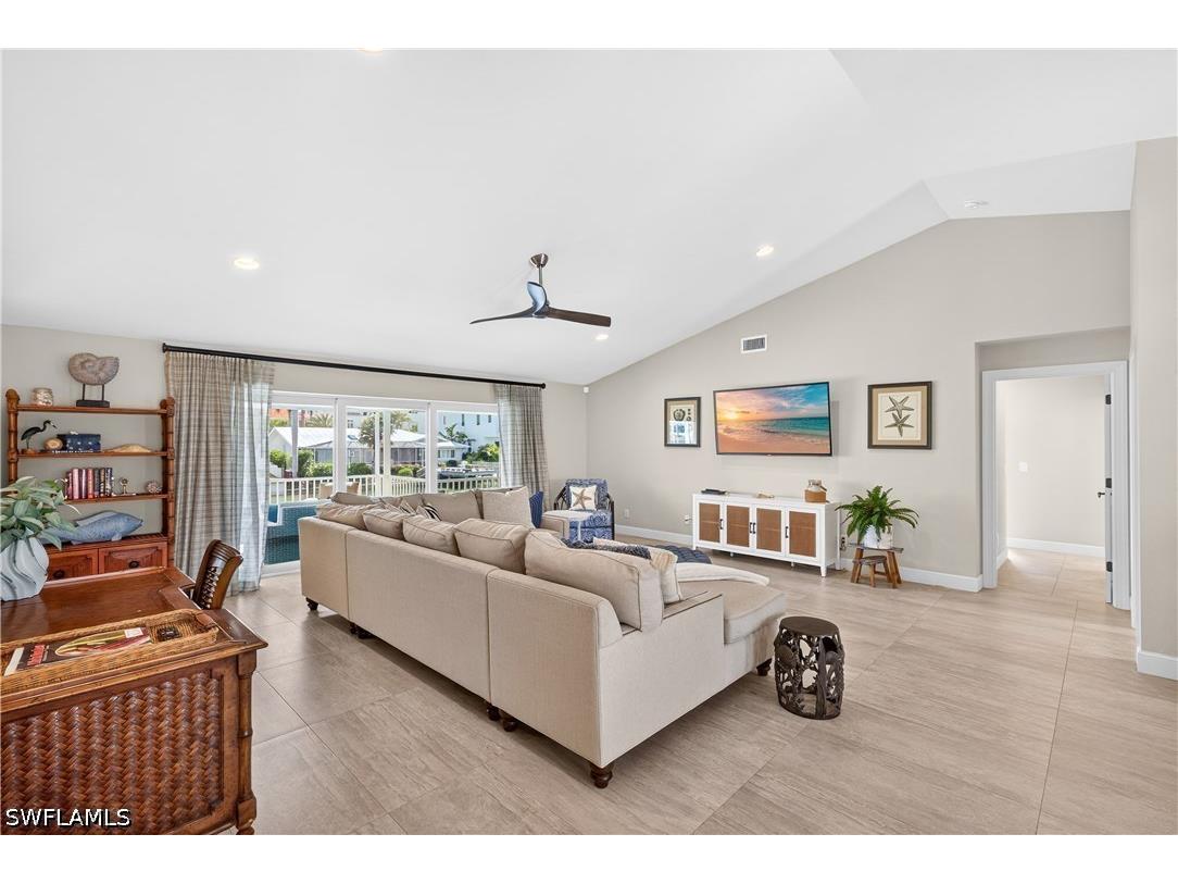 240 Channel Drive Naples FL 34108 226023119 image4