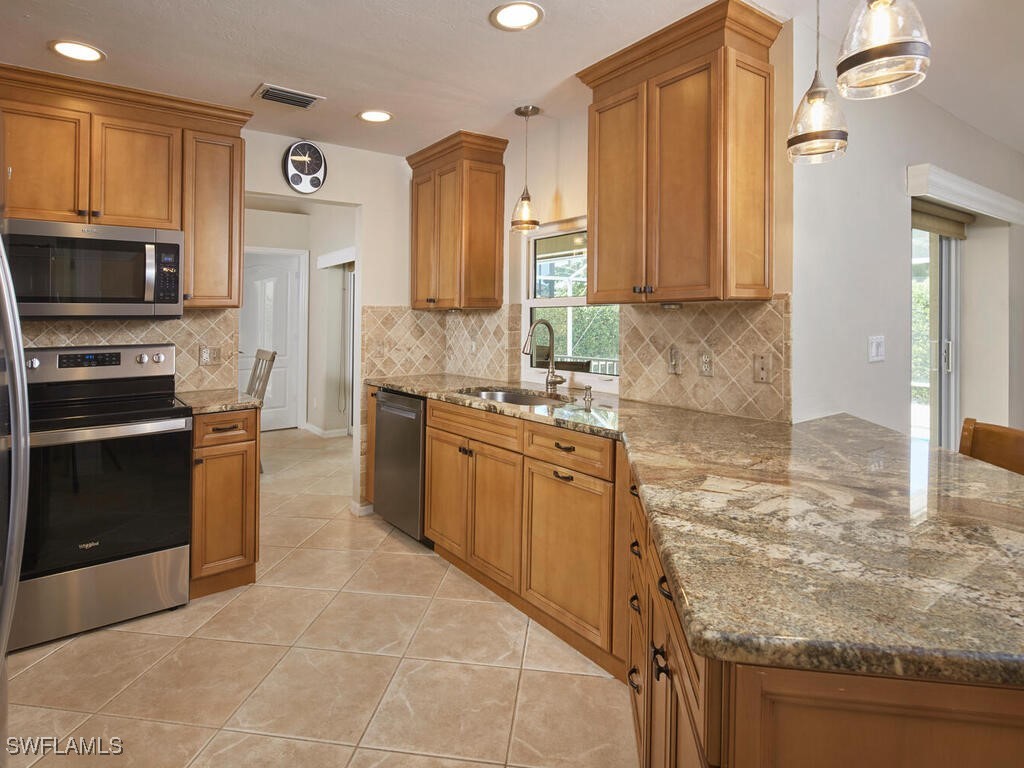 240 Columbus Way Marco Island FL 34145 225071831 image8