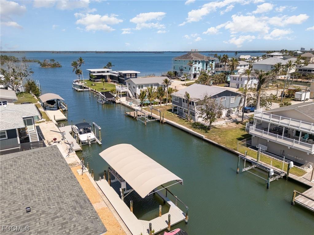 240 Driftwood Lane Fort Myers Beach FL 33931 2025025469 image1