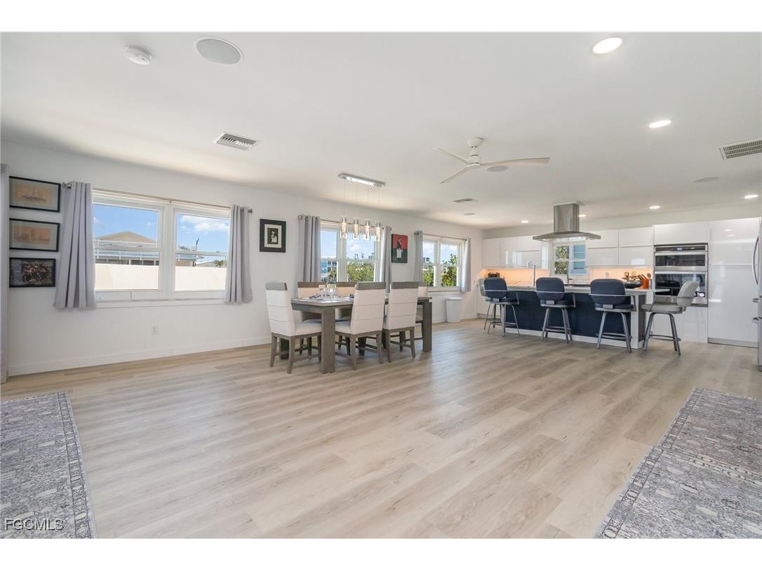 240 Driftwood Lane Fort Myers Beach FL 33931 2025025469 image11