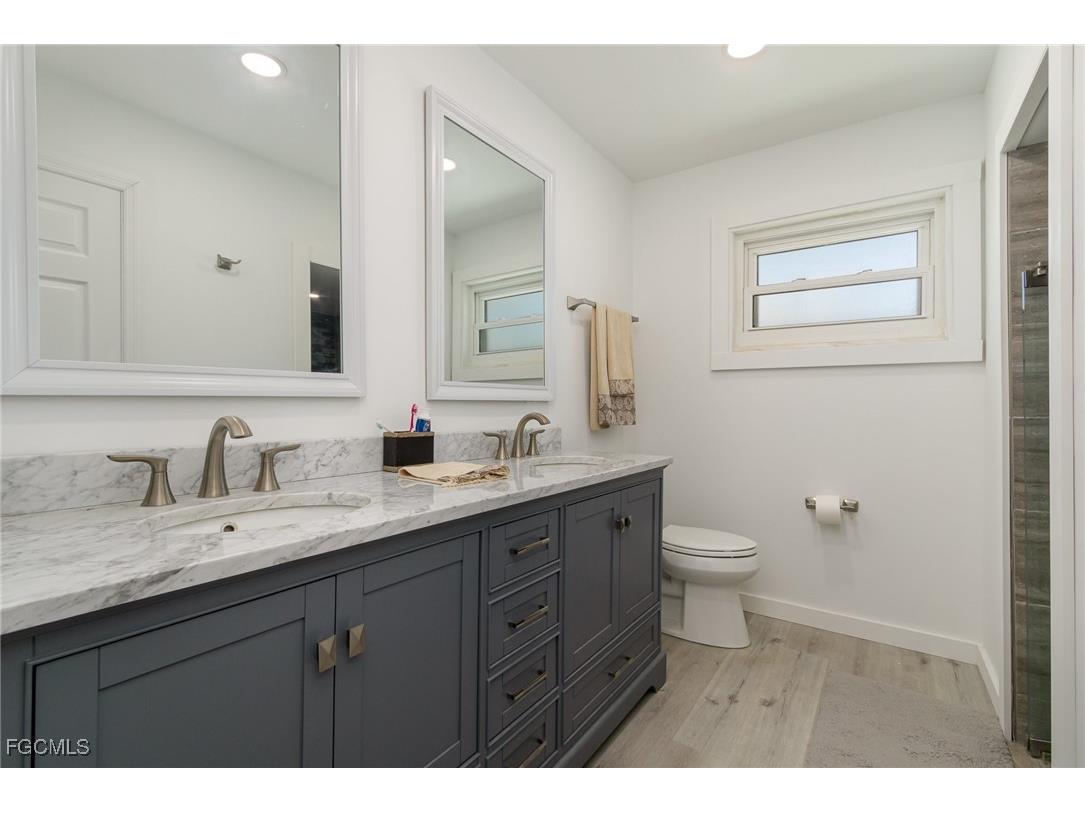 240 Driftwood Lane Fort Myers Beach FL 33931 2025025469 image19