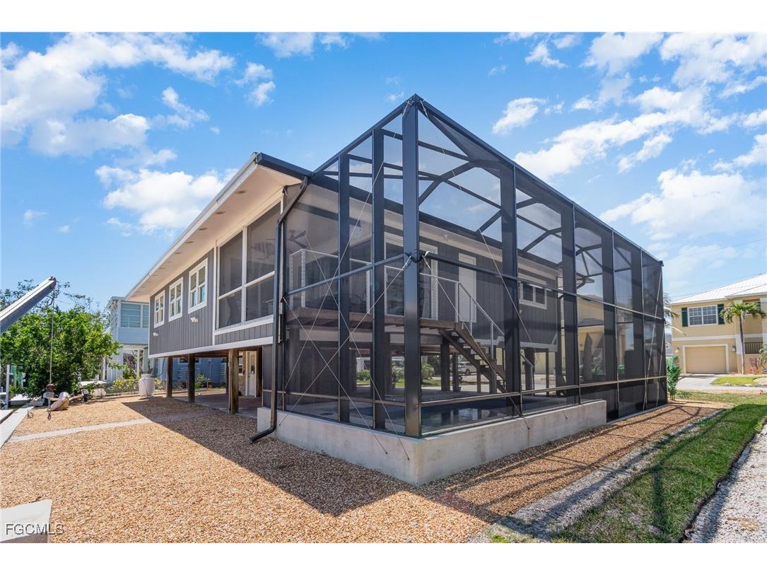 240 Driftwood Lane Fort Myers Beach FL 33931 2025025469 image26