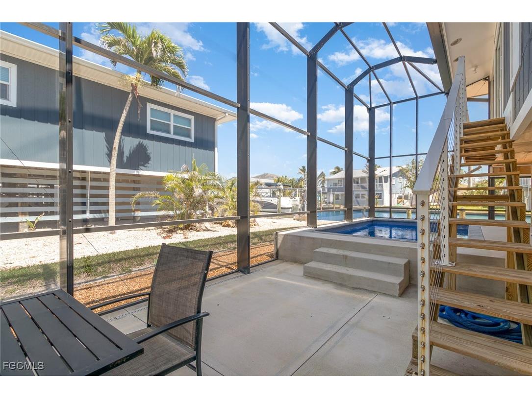 240 Driftwood Lane Fort Myers Beach FL 33931 2025025469 image29