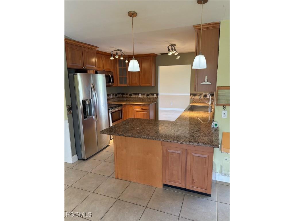 240 E Mariana Avenue North Fort Myers FL 33917 2025017524 image13